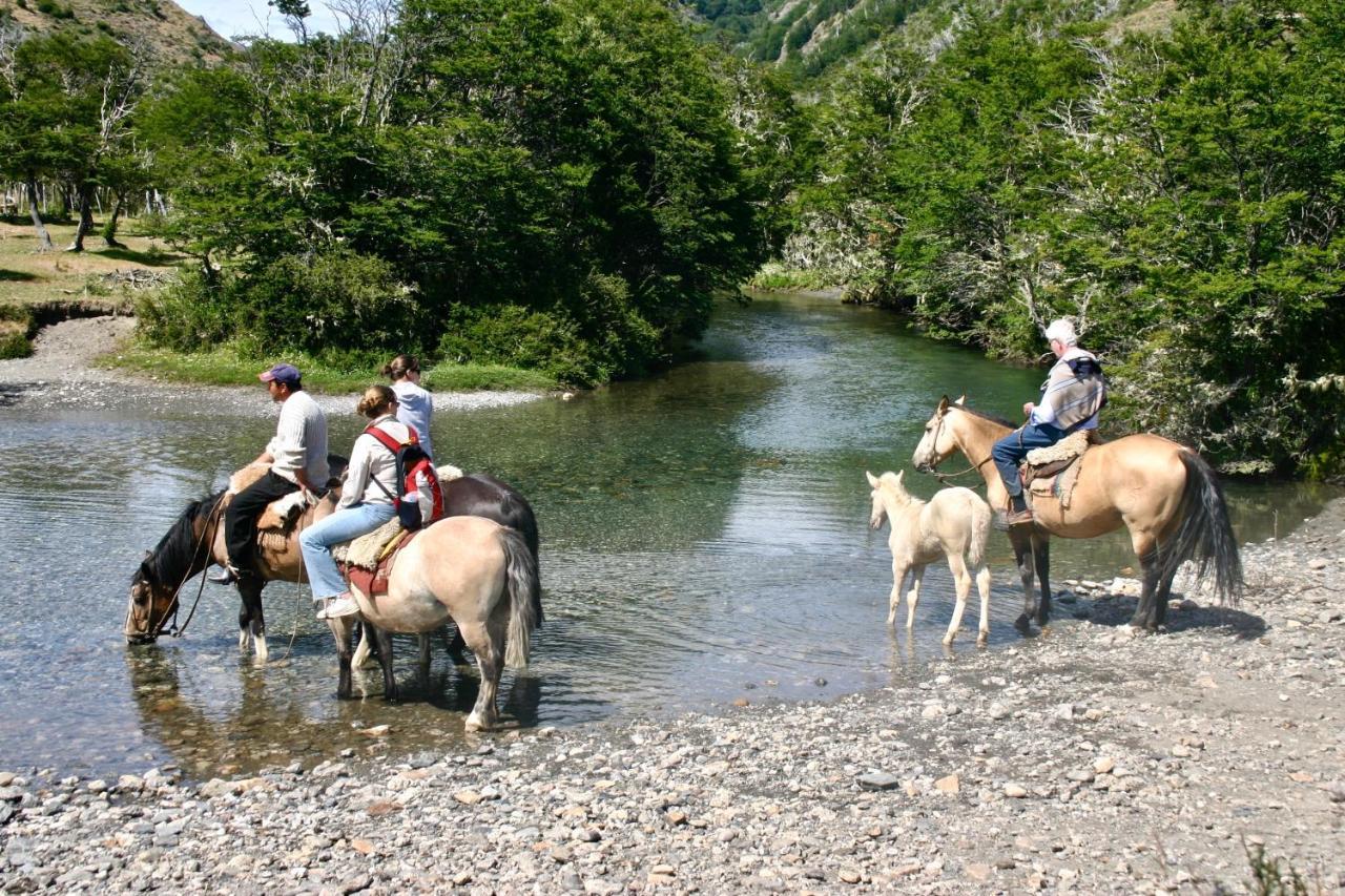 Lodge El Mirador De Guadal Пуэрто-Гуадаль Экстерьер фото